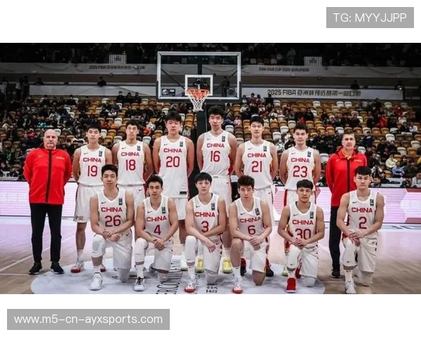 CBA球员集结合练，全力备战新赛季征程，cba联赛球员